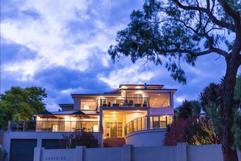 Eugenie's Luxury Accommodation - Accommodation Sydney 0