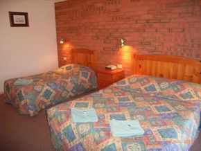 Tea House Motor Inn - Accommodation Sydney 1