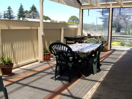 Beachport Motor Inn - Accommodation Sydney 3