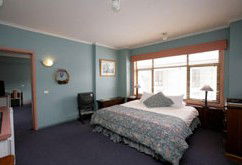 Man From Snowy River Hotel - Accommodation Sydney 1