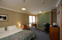 Man From Snowy River Hotel - Accommodation Sydney 4