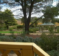 Lyndoch Hill Retreat - Sydney 4u