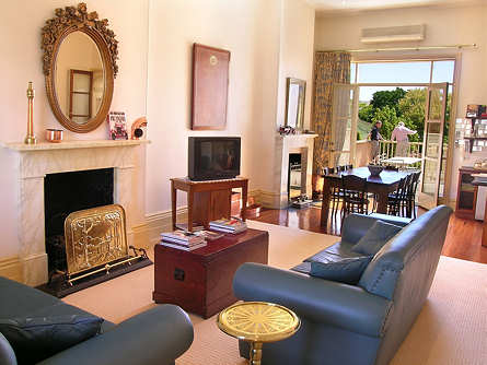Fire Station Inn - Sydney 4u 1