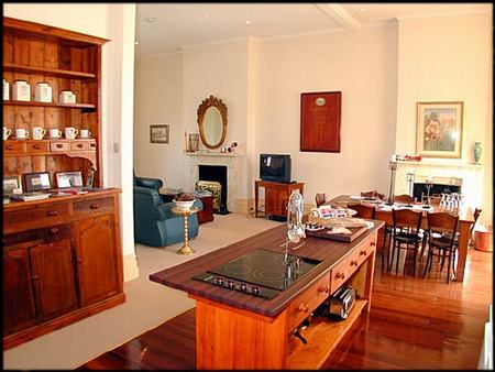 Fire Station Inn - Sydney 4u 2