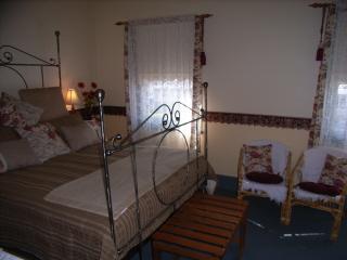 All Saints And Sinners Colonial B&B - Accommodation Sydney 4