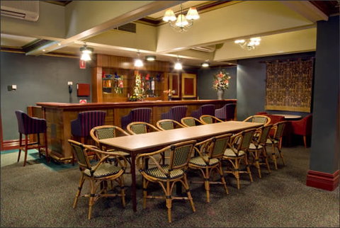 Tower Hotel - Sydney Resort 4