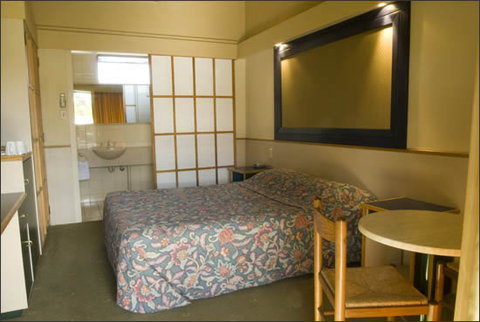 Tower Hotel - Sydney Resort 5