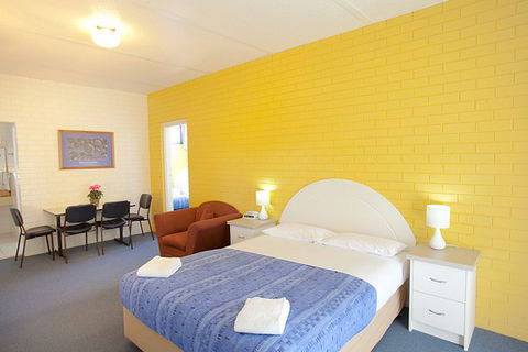 Statesman Motor Inn - Sydney 4u 2