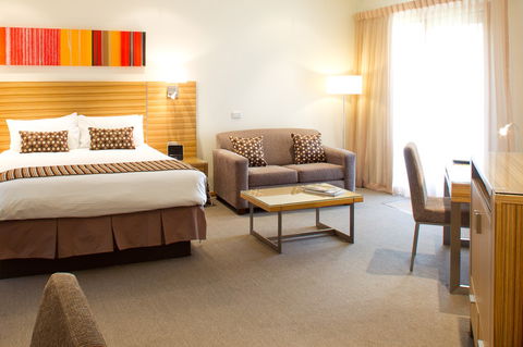 Comfort Inn Julie-Anna - Accommodation Sydney 1