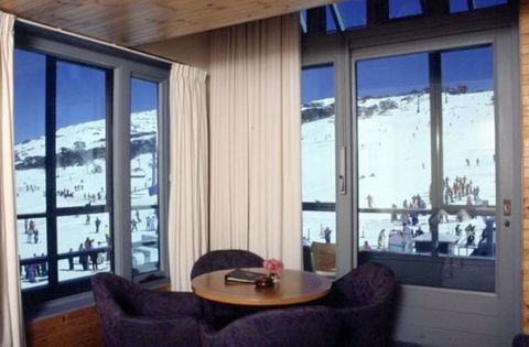 Perisher Valley Hotel - Accommodation Sydney 4
