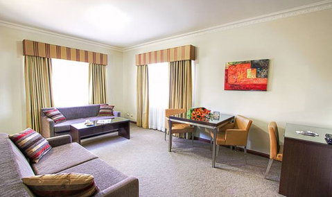 Governor Macquarie Motor Inn - Accommodation Sydney 1