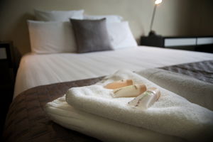The Grand Hotel - Sydney 4u 1