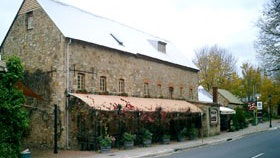 Hahndorf Old Mill Hotel - Sydney 4u 5