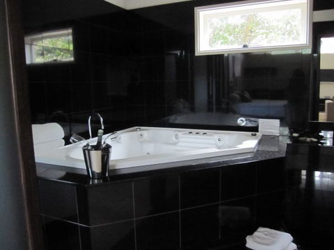 Arusha B&B Retreat - Sydney 4u 0
