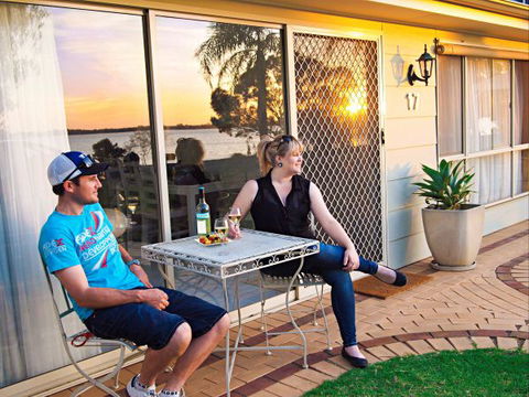 17 QED Lakehouse - Accommodation Sydney 1