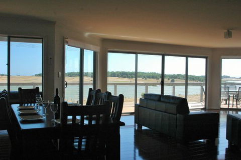 Parrydyse Clayton Bay - Sydney 4u 0