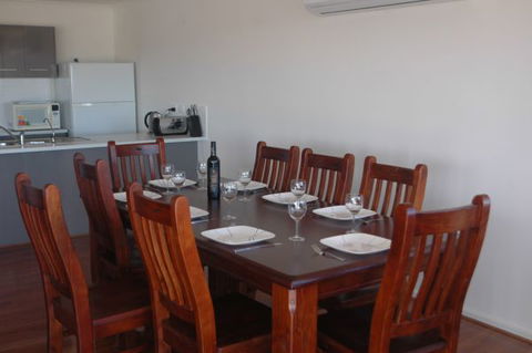 Parrydyse Clayton Bay - Sydney 4u 3