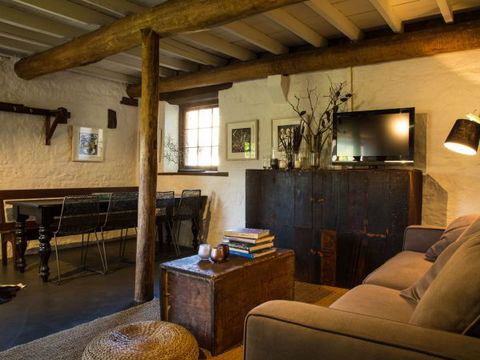 Farm Pod At Twamley Farm - Accommodation Sydney 4