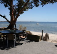 Undercurrent - Accommodation Sydney