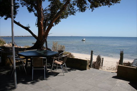 Undercurrent - Accommodation Sydney 0