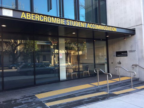 Abercombie Student Accommodation (Summer) - Sydney 4u 2