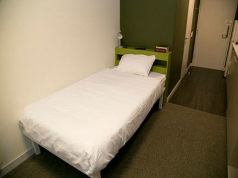 Abercombie Student Accommodation (Summer) - Sydney 4u 5