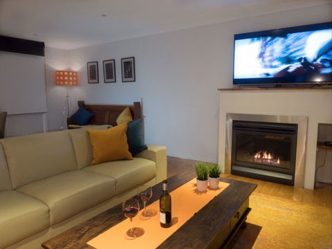 Alice's Palace Ocean Grove - Sydney 4u 0