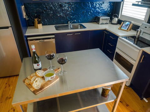 Alice's Palace Ocean Grove - Sydney 4u 3