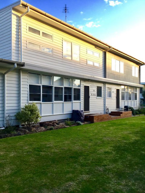 Alice's Palace Ocean Grove - Sydney 4u 4