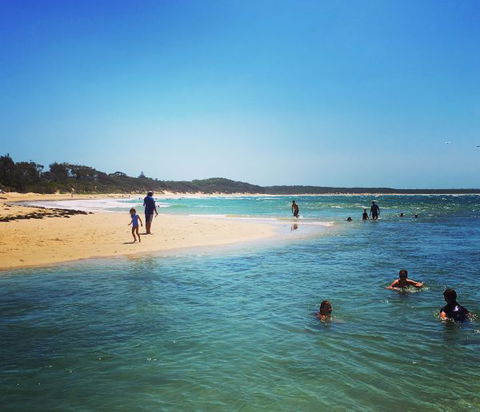 Aurora Beachfront Cottage - Sydney 4u 3