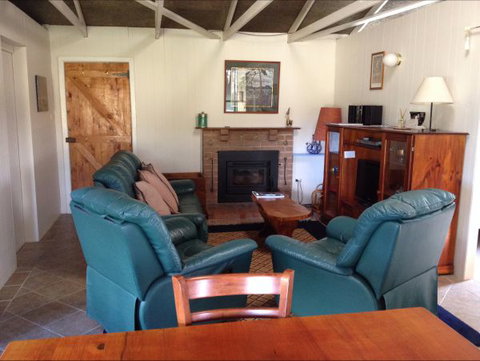 Avaleigh Elms Farmstay - Accommodation Sydney 4