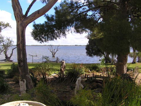 Barmera North Lake Caravan Park - Accommodation Sydney 2