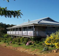 Blue House Bed and Breakfast - Accommodation Sydney