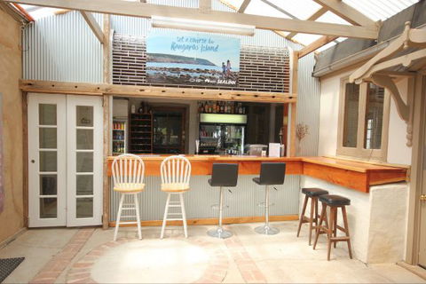 Cape Jervis Accommodation And Caravan Park - Sydney 4u 7