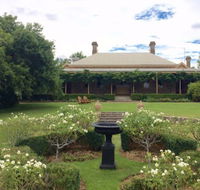 Clifton House and Gardens Farm Stay Accommodation - Sydney 4u