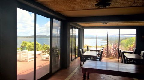 Crown And Anchor Inn - Sydney 4u 5