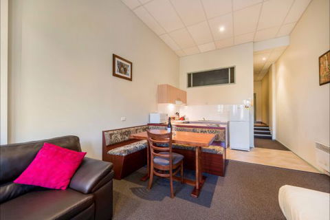 Falls Creek Country Club - Sydney 4u 7