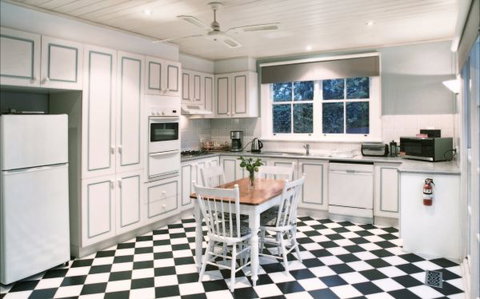 Fairbank House - Accommodation Sydney 4