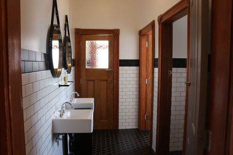 Guildford Hotel - Accommodation Sydney 4