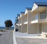 Karen's Cabins and Apartments - Sydney 4u