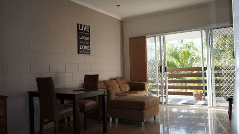 La Solana Holiday Apartments  - Mackay - Sydney 4u 6