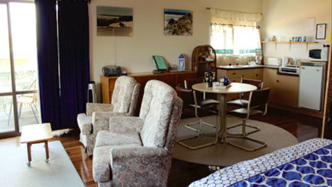 Yardarm B&B - Accommodation Sydney 0