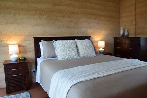 Muntiri Lodge Eco Retreat - Sydney 4u 5