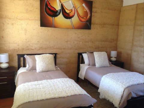 Muntiri Lodge Eco Retreat - Sydney 4u 6