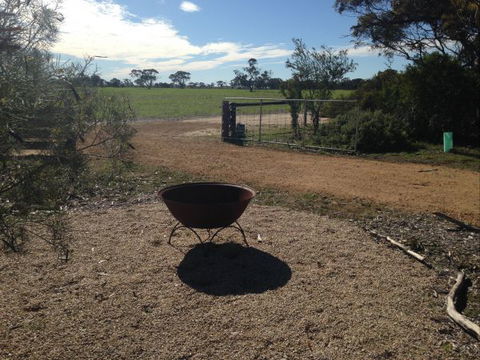 Muntiri Lodge Eco Retreat - Sydney 4u 9