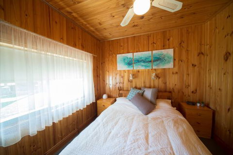 Mundic Waterfront Cottages - Accommodation Sydney 7