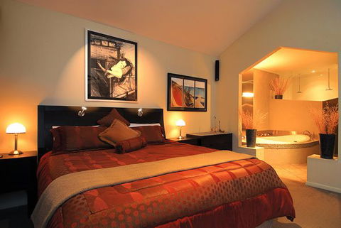 Riverview Rise Retreats - Accommodation Sydney 0
