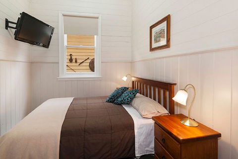 Royal Hotel Snake Valley - Sydney 4u 5