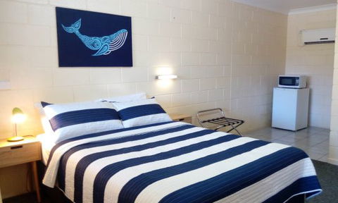 Sail Inn - Yeppoon - Sydney 4u 0