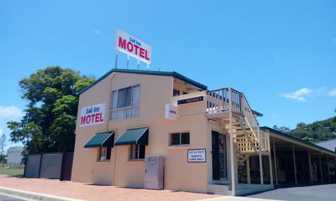 Sail Inn - Yeppoon - Sydney 4u 1
